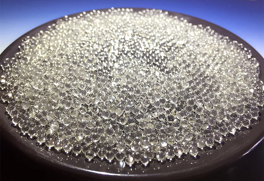 TIS-543-2550 Thai Glass Beads